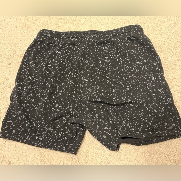 Gymshark Micro Print Shorts - Picture 4 of 6